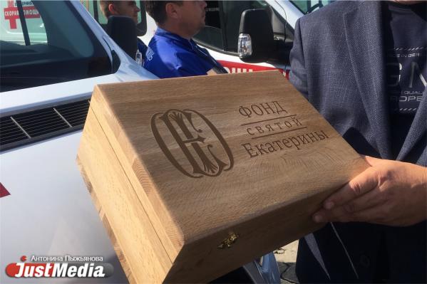 В Екатеринбург доставили 30 дополнительных машин скорой помощи - Фото 2