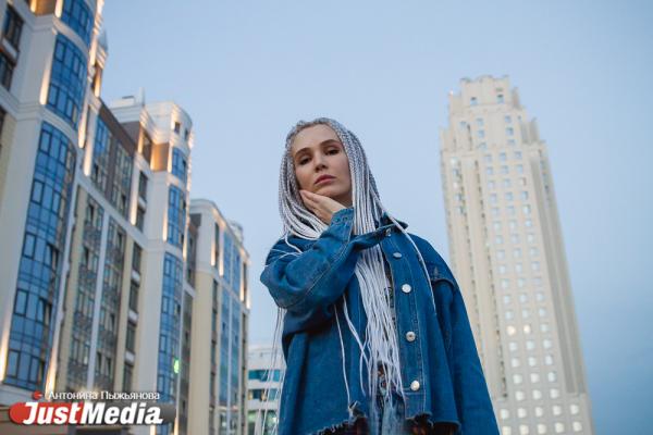 Светлана Шестакова, металлургическая компания: «Осень для меня, наверное, самое любимое время года». В Екатеринбурге +22 градуса - Фото 9