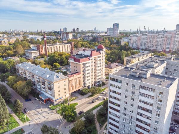 На Эльмаше на стене дома появился гигантский кузнец Гефест - Фото 8