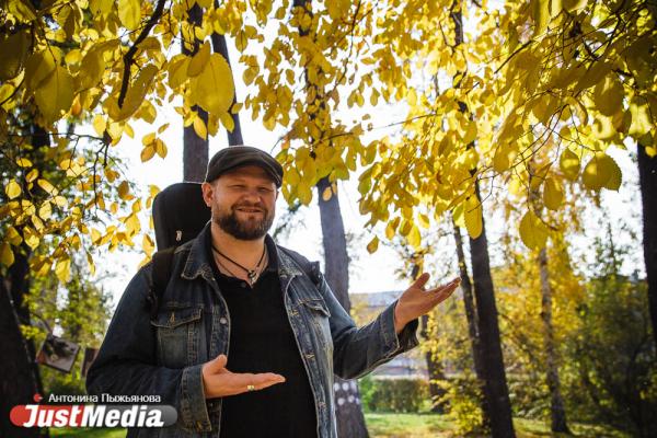 Прогулка с JustMedia.ru. Владимир Демьянов о саде Вайнера: «Это очень красивое место со специальной музыкальной историей» - Фото 9