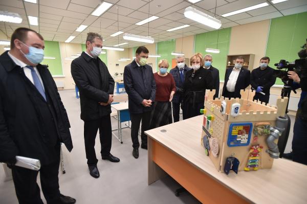 Евгений Куйвашев и Андрей Козицын посетили одну из самых крупных школ в регионе - Фото 8
