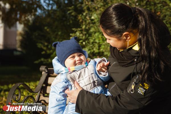 Мамочка в декрете Маргарита Набиева: «Для моего сына это первая осень. Мне нравится наблюдать за тем, как он изучает красоту уральской природы». В Екатеринбурге +7  - Фото 11