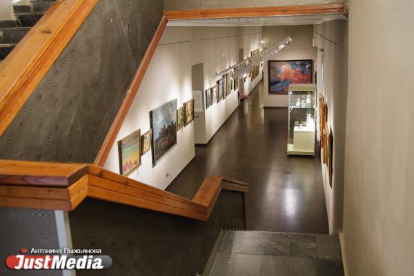 Ночь в екатеринбургском музее. «Компьютерные призраки» МИЕ и таинственный призрак подземного хода в музее ИЗО. JUSTNIGHT - Фото 15