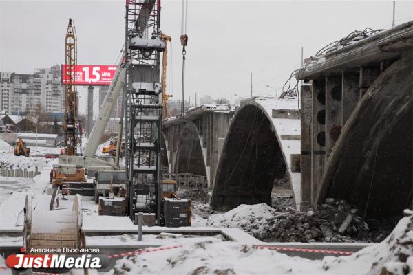 В Екатеринбурге начали второй этап реконструкции Макаровского моста. Гуляем по стройке вместе с JustMedia.ru - Фото 6