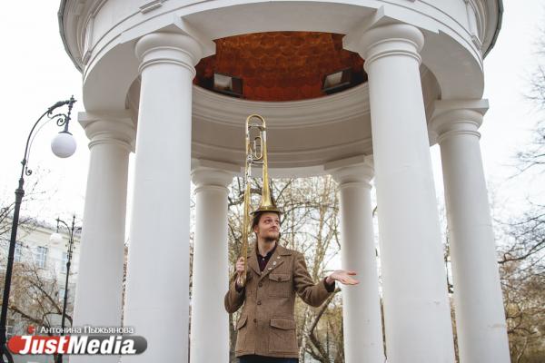 Борис Блинов, Kickin' Jass Orchestra: «Я хочу петь – петь на тромбоне». В Екатеринбурге -10 градусов - Фото 5