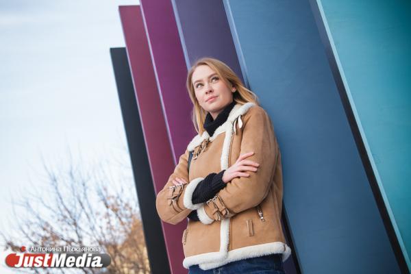 Модель Екатерина Сусская: «Прекрасное время, чтобы прогуляться по городу, не успев сильно замерзнуть». В Екатеринбурге -8 градусов - Фото 4