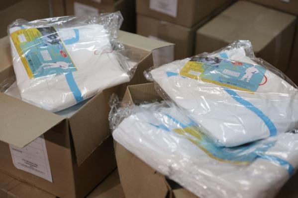 Фонд святой Екатерины закупил 10 000 противоинфекционных комплектов для больниц региона - Фото 3