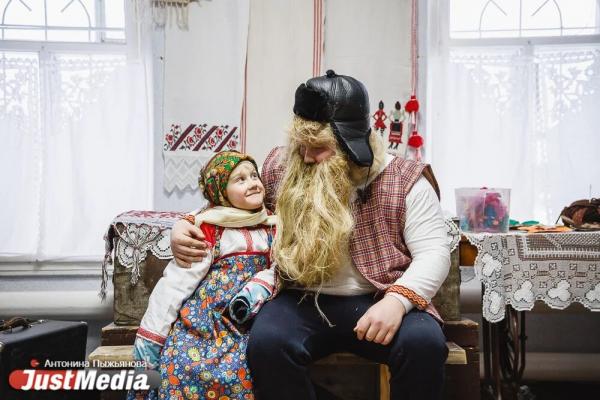 Кокованя и Даренка: «Пусть у каждого из вас сбудутся все ваши желания, и в этот Новый год к вам придет настоящее новогоднее счастье». В Екатеринбурге -16 градусов - Фото 2