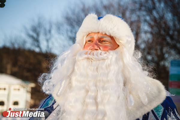 Урал Мороз из Парка Сказов: «В Новом году хочу пожелать вам крепкого уральского здоровья, чудес и волшебства». В Екатеринбурге -22 градуса - Фото 7