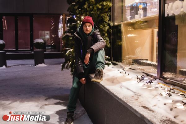 Системный аналитик Полина Савостина: «В такую погоду лучше всего сидеть дома или перебегать от кофейни до кофейни». В Екатеринбурге -23 градуса - Фото 3