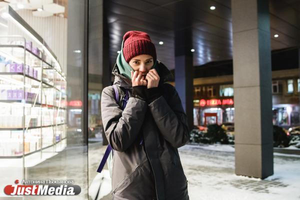 Системный аналитик Полина Савостина: «В такую погоду лучше всего сидеть дома или перебегать от кофейни до кофейни». В Екатеринбурге -23 градуса - Фото 6