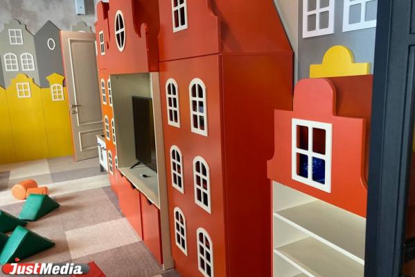 Лабиринты, няня и чтоб никакой картошки фри! Ищем лучшее в Екатеринбурге кафе с детскими комнатой и меню - Фото 29