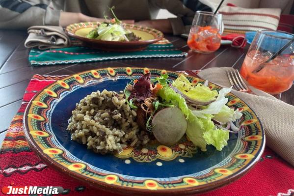 Никакого «Цезаря» и «Карбонары». Ищем в Екатеринбурге заведения с самым экзотическим меню - Фото 8