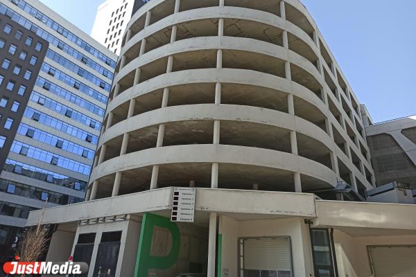 Окна, которые нельзя открывать, и магазины, до которых еще надо дойти. Чем жизнь в Clever Park отличается от жизни на картинках - Фото 2