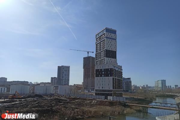 Окна, которые нельзя открывать, и магазины, до которых еще надо дойти. Чем жизнь в Clever Park отличается от жизни на картинках - Фото 5