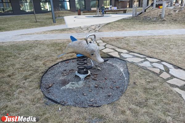 Окна, которые нельзя открывать, и магазины, до которых еще надо дойти. Чем жизнь в Clever Park отличается от жизни на картинках - Фото 14