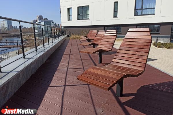 Окна, которые нельзя открывать, и магазины, до которых еще надо дойти. Чем жизнь в Clever Park отличается от жизни на картинках - Фото 17