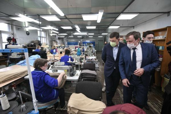 Евгений Куйвашев проинспектировал фабрику, пережившую коронакризис, благодаря поддержке областных властей - Фото 3