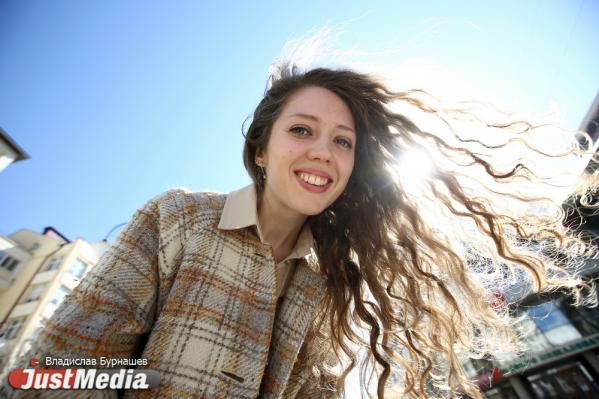 Анастасия Шлентова, «Открытые клетки»: «Я люблю шторм, ураган и цунами, мне кажется, этого не хватает в Екатеринбурге». В столице Урала +16 градусов - Фото 8