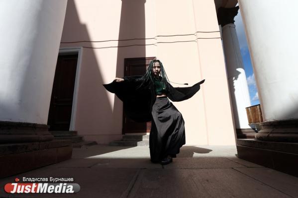 Ирина Салихова, театр «Верона»: «И в такую погоду можно полетать на метле». В Екатеринбурге +13 градусов - Фото 4