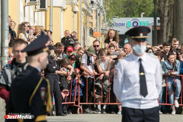 «Тигр» и «Терминатор». В Екатеринбурге на параде Победы представили новейшую военную технику - Фото 20