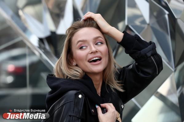 Певица Ксения Куминова: «Люби меня, пока не будет слишком холодно». В Екатеринбурге +25 градусов - Фото 6