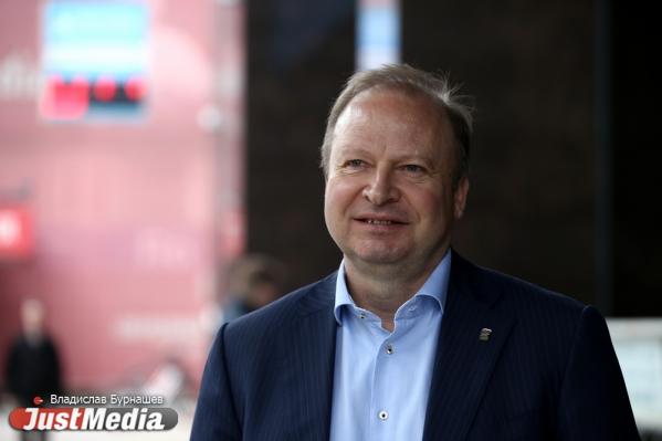 Виктор Шептий, «Единая Россия»: «Вся наша работа традиционно связана с погодой». В Екатеринбурге +21 градус - Фото 6
