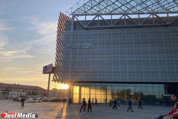 На Уралмаше начал открываться второй по величине торговый центр Екатеринбурга VEER MALL - Фото 2