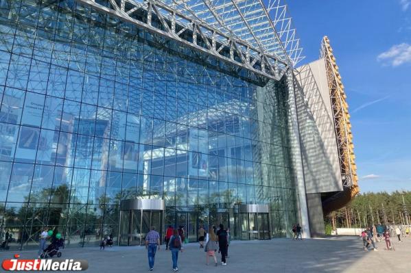 На Уралмаше начал открываться второй по величине торговый центр Екатеринбурга VEER MALL - Фото 3