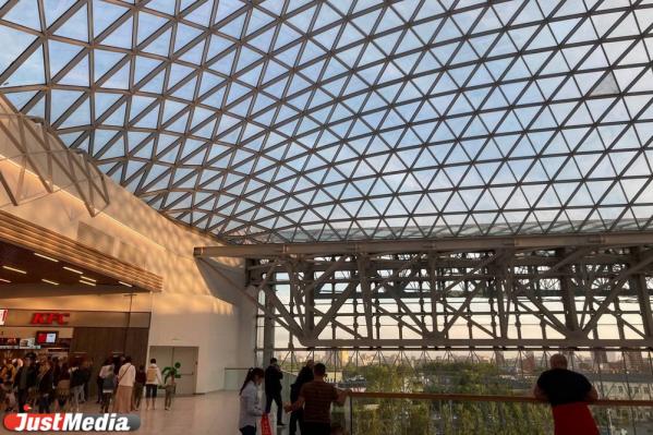 На Уралмаше начал открываться второй по величине торговый центр Екатеринбурга VEER MALL - Фото 4