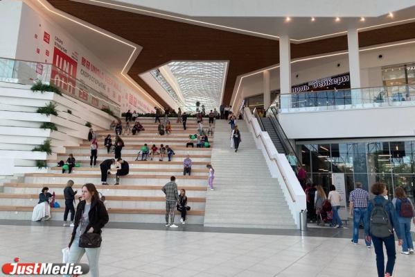 На Уралмаше начал открываться второй по величине торговый центр Екатеринбурга VEER MALL - Фото 7