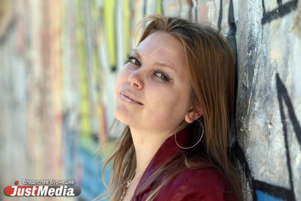 Виктория Мосина, библиотекесса: «Хоть в жару, хоть в мороз, в библиотеке всегда комфортно». В Екатеринбурге +28 градусов - Фото 2