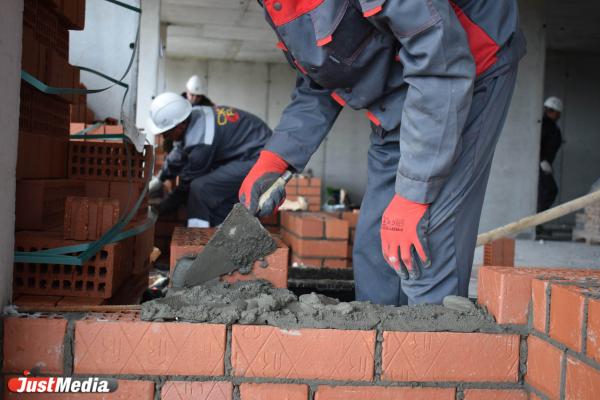 В Екатеринбурге лучшие строители Урала устроили шоу - Фото 6