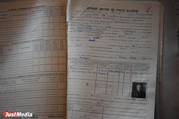 У екатеринбуржцев появилась возможность побывать в кабинете директора Свердловского почтамта в годы Великой Отечественной войны - Фото 3