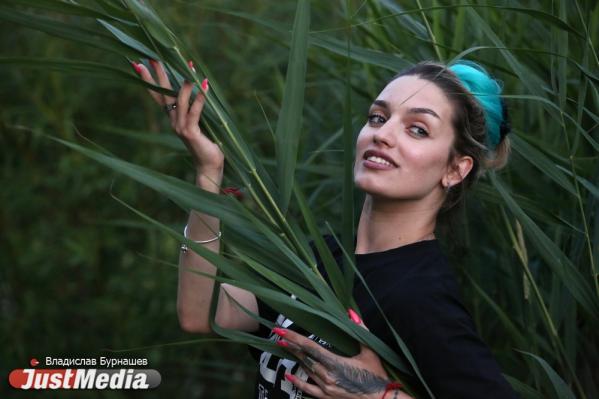 Дарья Реферт, стилист: «Съемки здесь одно удовольствие. Какие закаты… И чайки!». В Екатеринбурге +22 градуса - Фото 3