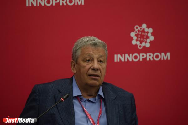«С одной стороны мода и понты, а с другой – рациональность и архитектурная органика». Презентация «Екатеринбург-Сити» прошла с огоньком - Фото 2