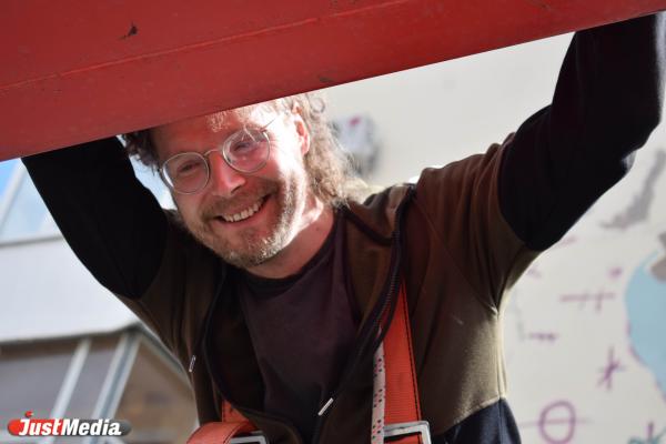 Танели Стенберг, художник: «Сейчас – отличная погода. Ночью становится немного прохладнее, и можно спокойно спать». В Екатеринбурге +24 градуса - Фото 4