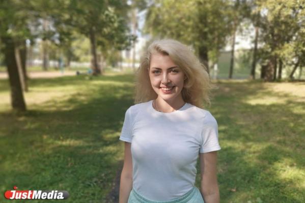 Ксения Кулькова, журналист: «Вчера многие из нас приняли освежающий душ под проливным дождем». В Екатеринбурге +26 градусов - Фото 2