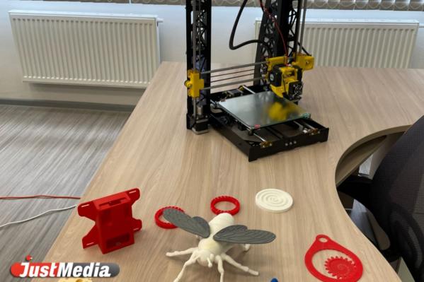 В Екатеринбурге открыли муниципальную чудо-школу в стиле неоконструктивизма. Куйвашев - она похожа на современный IT-офис - Фото 5