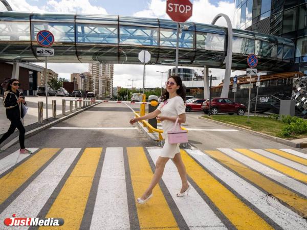 Анна Шаймарданова, директор по продажам: «Независимо от того, что творится за окном, пусть самая «благоприятная погода» будет у вас дома». В Екатеринбурге +33 градуса - Фото 2