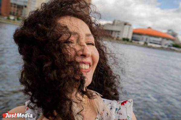 Анна Шаймарданова, директор по продажам: «Независимо от того, что творится за окном, пусть самая «благоприятная погода» будет у вас дома». В Екатеринбурге +33 градуса - Фото 3