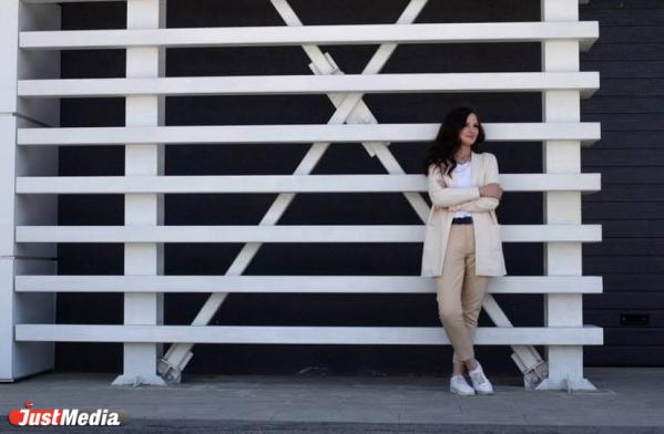 Яна Коровина, директор студии по выпрямлению волос: «Август начал напоминать нам, что впереди осень». В Екатеринбурге +19 градусов - Фото 2