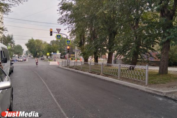 Алексей Орлов проверил улицу Заводскую. Это безобразие – то, что осталось от тротуаров - Фото 2