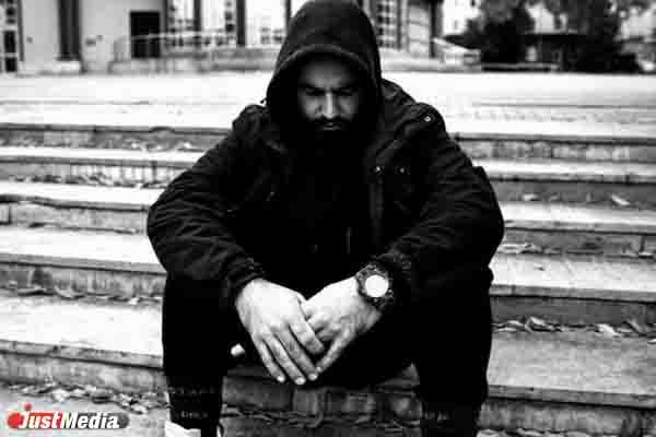 Али, сварщик: «На Урале нынче холодно». В Екатеринбурге +9 градусов - Фото 3