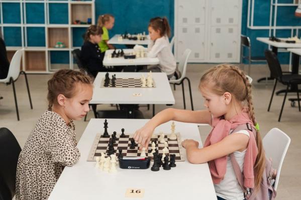 Свердловские школьники разыграли «Кубок УГМК» по быстрым шахматам - Фото 3