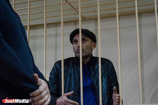 Суд продлил срок задержания продавцу Ботанического рынка Надиру Мамедову, подозреваемому в продаже суррогатного спирта - Фото 2