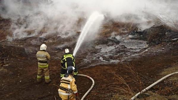 Пожарный поезд СвЖД помог тушить горящие торфяники - Фото 2