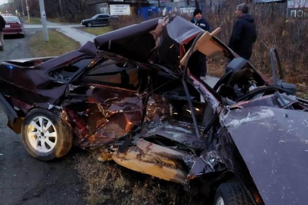 В Екатеринбурге в лобовом ДТП погиб водитель-нарушитель - Фото 3