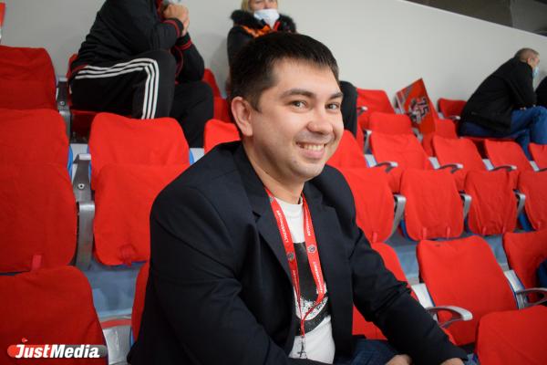 Никита Медведевских, пресс-атташе ХК «Автомобилист»: «Зима, весна пройдет - настанет лето, снова заживем». В Екатеринбурге +2 градуса - Фото 2