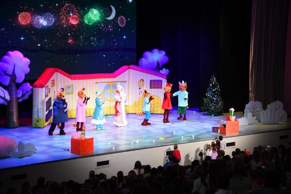 «Три кота. С Новым годом!» смогут увидеть юные екатеринбуржцы во Дворце молодежи - Фото 2